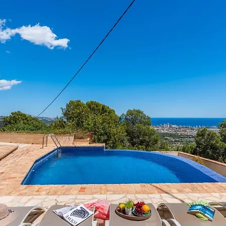 Anis - Plusholidays * Calpe