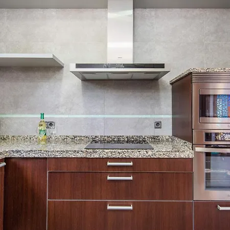 Anis - Plusholidays Calpe