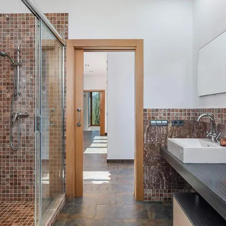 Villa Anis - Plusholidays *