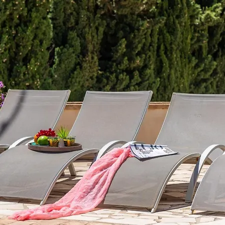 Anis - Plusholidays Villa Calp