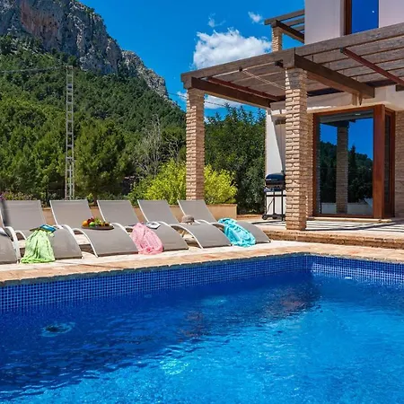 Anis - Plusholidays Villa Calp