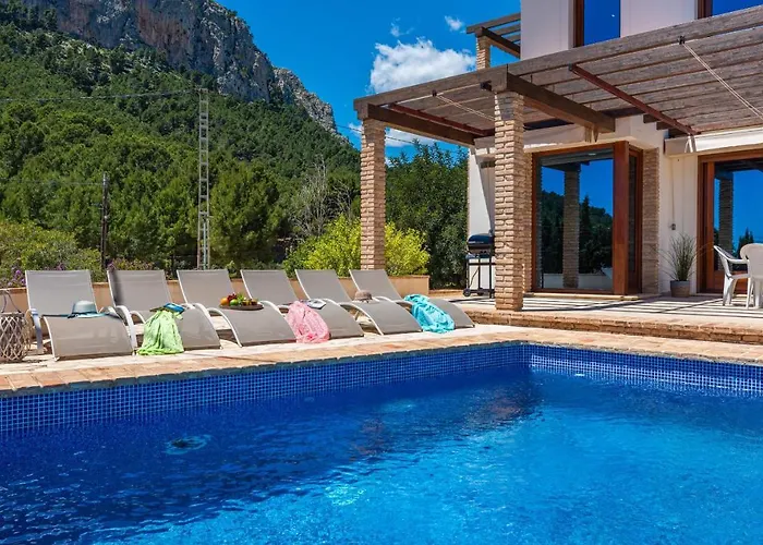 Anis Villa Calpe